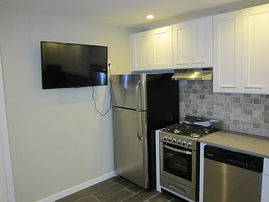 Rented by Reliance Realty Partners LLC  | media 14