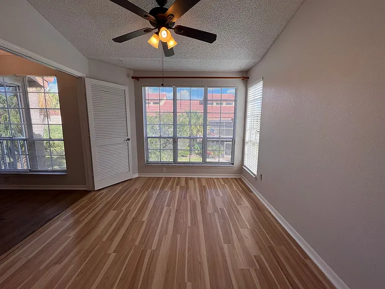 4803 Normandy Pl #201 — Photo 9