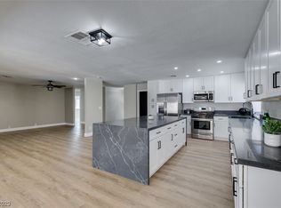 721 Strawberry Pl, Henderson, NV 89002