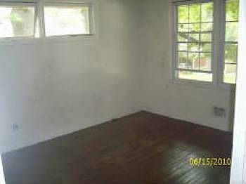 2nd image of 2786 Dearwood Dr SW