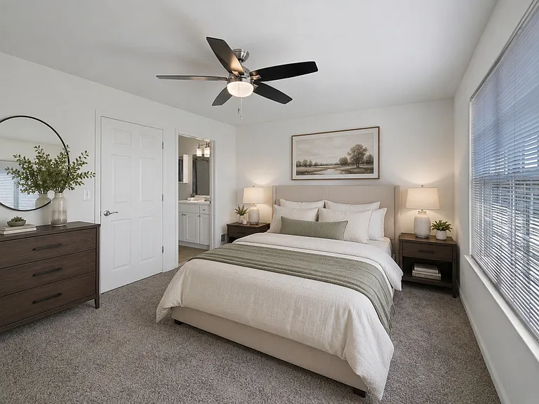 Mews at Annandale Townhomes — Photo 7