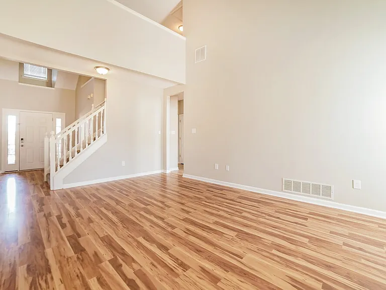 2221 Linda Shore Dr — Photo 4