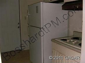 2nd image of 1404 NE 20th Pl