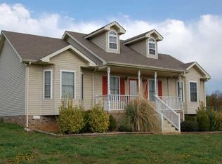 626A W Harper Ln, Portland, TN 37148