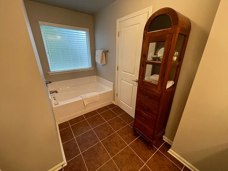 587 Cypher Dr — Photo 10