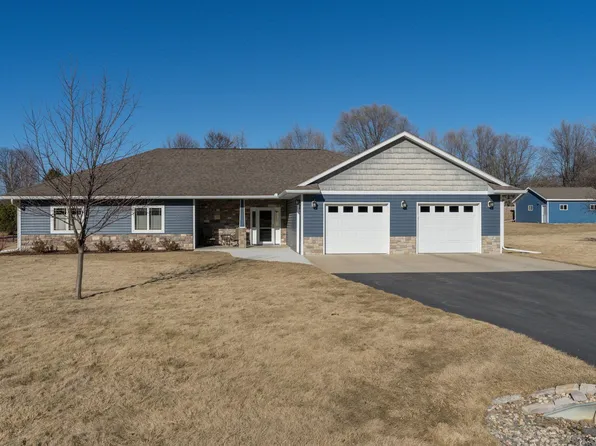 1800 Grant Dr S, Mankato, MN 56001