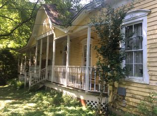 111 Calvert St, Spartanburg, SC 29307