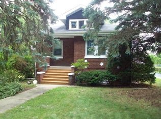 279 N Geneva Ave, Elmhurst, IL 60126