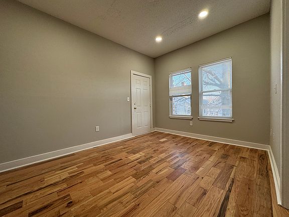 5th image of 142 Rowe St APT B3