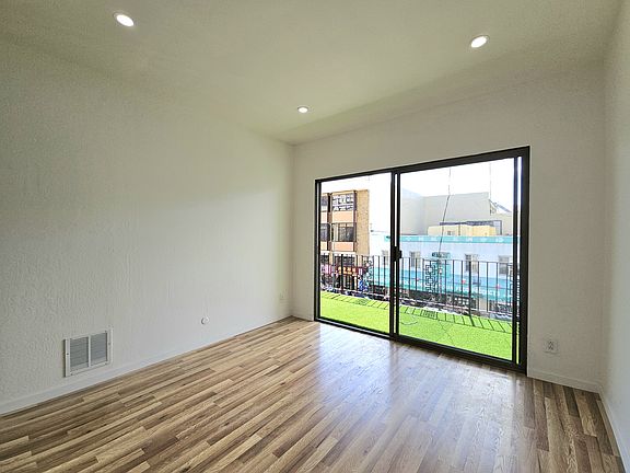 Bedroom #1