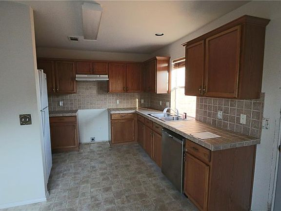 5th image of 417 Cookston Ln