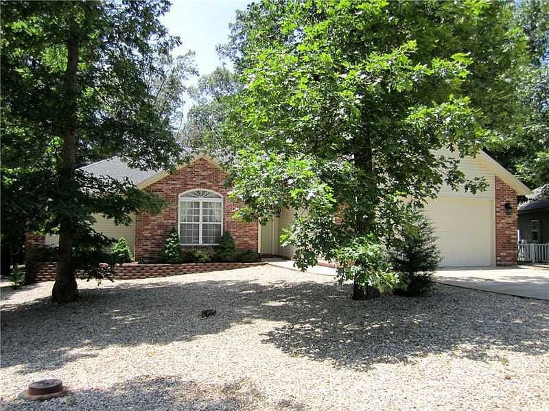 1st image of 74 Melanie Dr