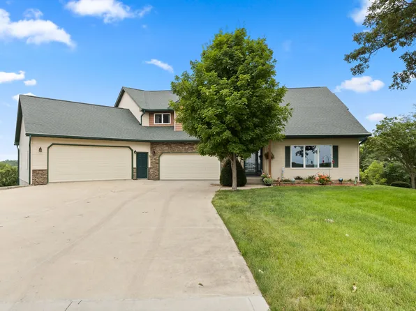 17652 J Ave, Perry, IA 50220