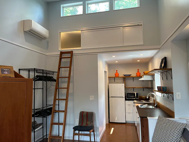 5412 NE 34th Ave #B — Photo 2