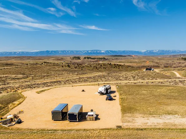 827 Decker Rd, Sheridan, WY 82801