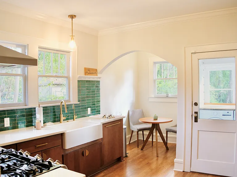 2923 Chapel Hill Rd — Photo 2
