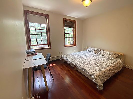 4th image of 151 Carroll St #3A