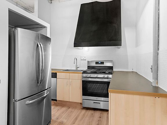 4th image of 383 W Broadway #3N