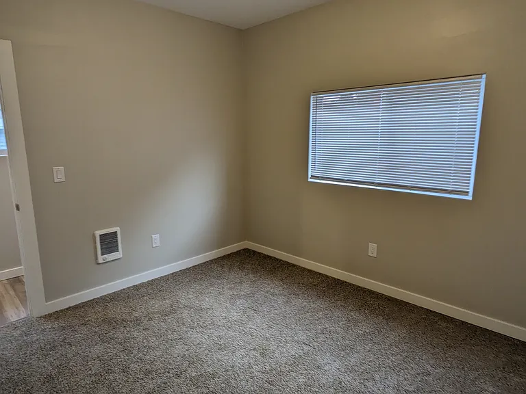 3973 Hayesville Dr NE — Photo 11