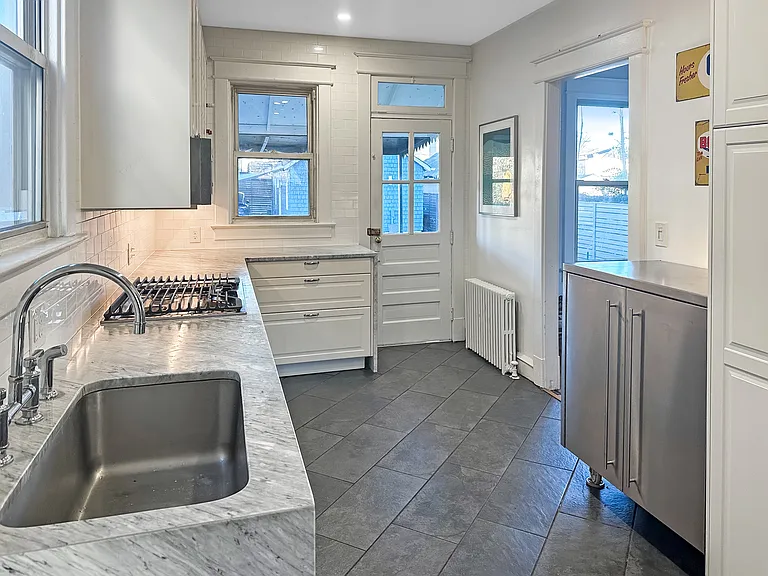 1209 Gallatin St NW — Photo 8