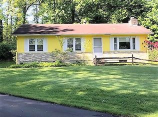 220 Big Oaks Dr, Franklin, PA 16323