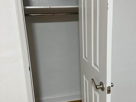 5th image of 611 Banner Ave APT 4C