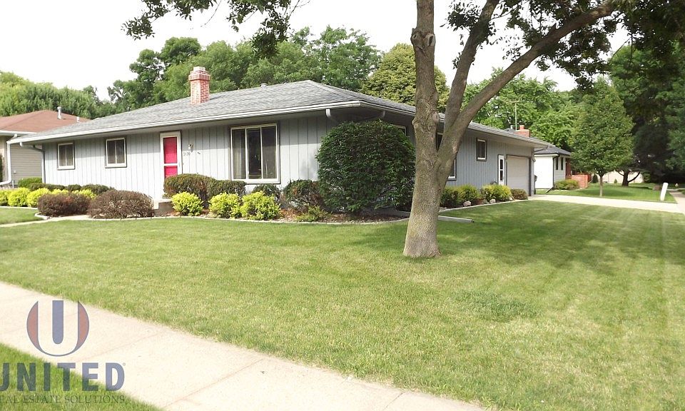 1st image of 3130 S Olive St