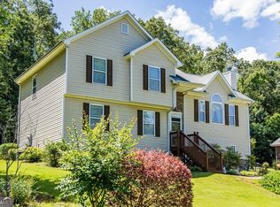 70 Hopkins Farm Dr, Adairsville, GA 30103