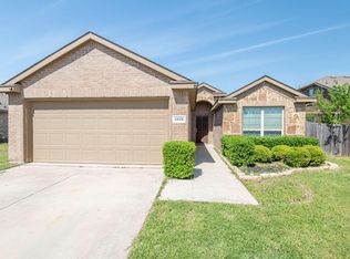 1813 Rodeo Dr, Anna, TX 75409