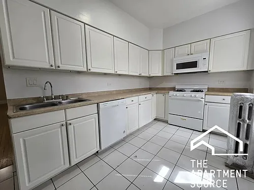 552 Elmwood Ave #3 Photo 1