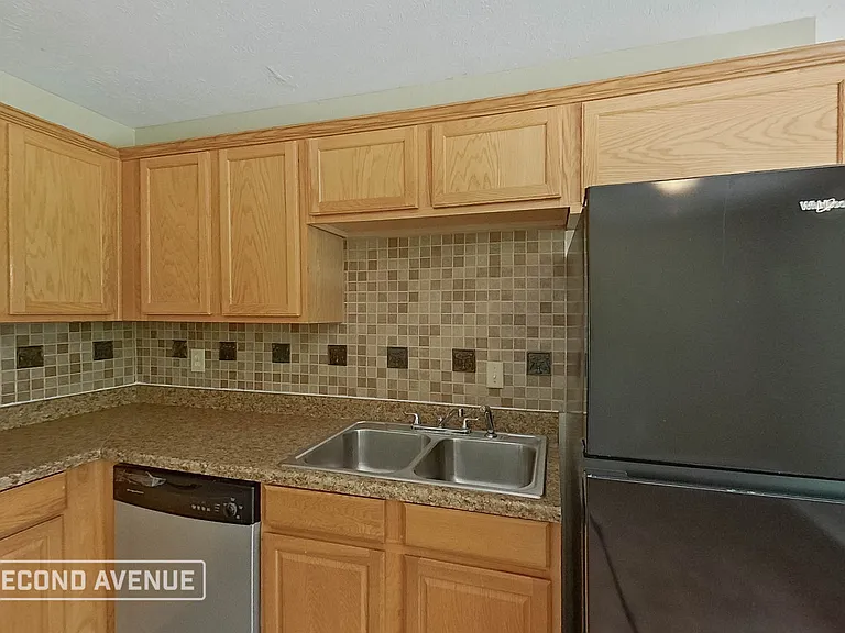 2641 Bluebird Ln — Photo 5