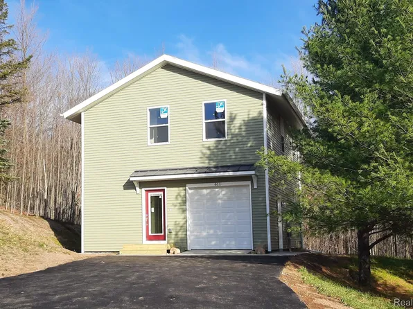 611 Michael Ave, Traverse City, MI 49685