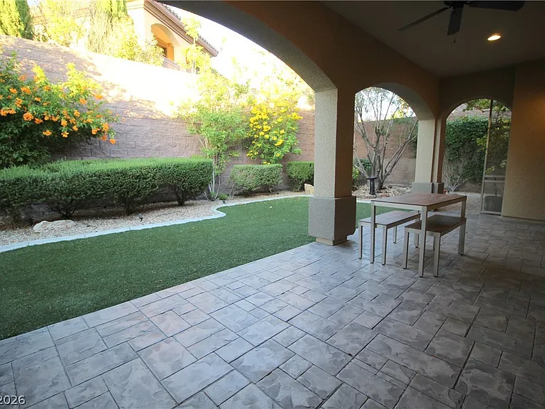 2812 Sisteron Ct — Photo 6