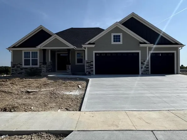 456 Sandstone STREET, Slinger, WI 53086