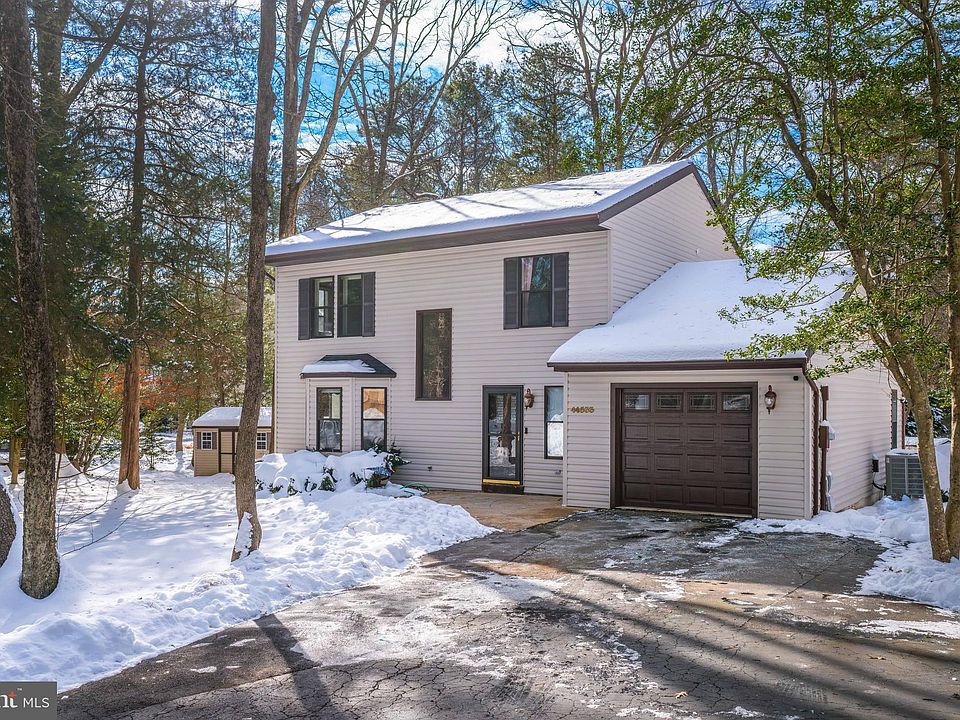 1st image of 44533 White Pine Ct