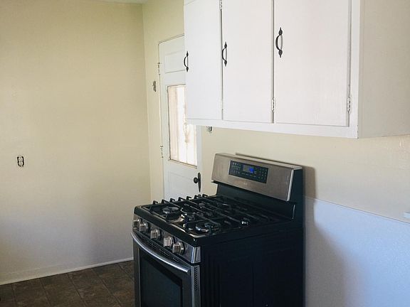3rd image of 308 N Ash St