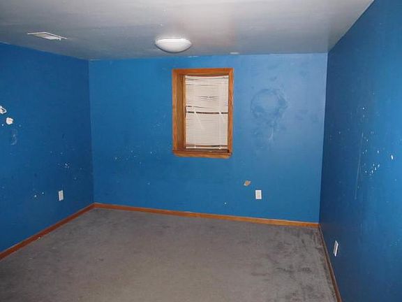 4th image of 24658 Oak Ct NW