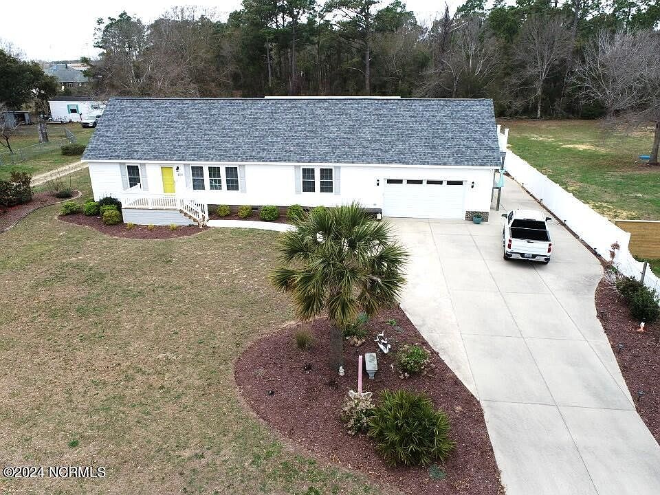 1st image of 406 & 410 Pearson Circle