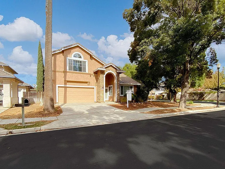 595 Birchwood Rd — Photo 11