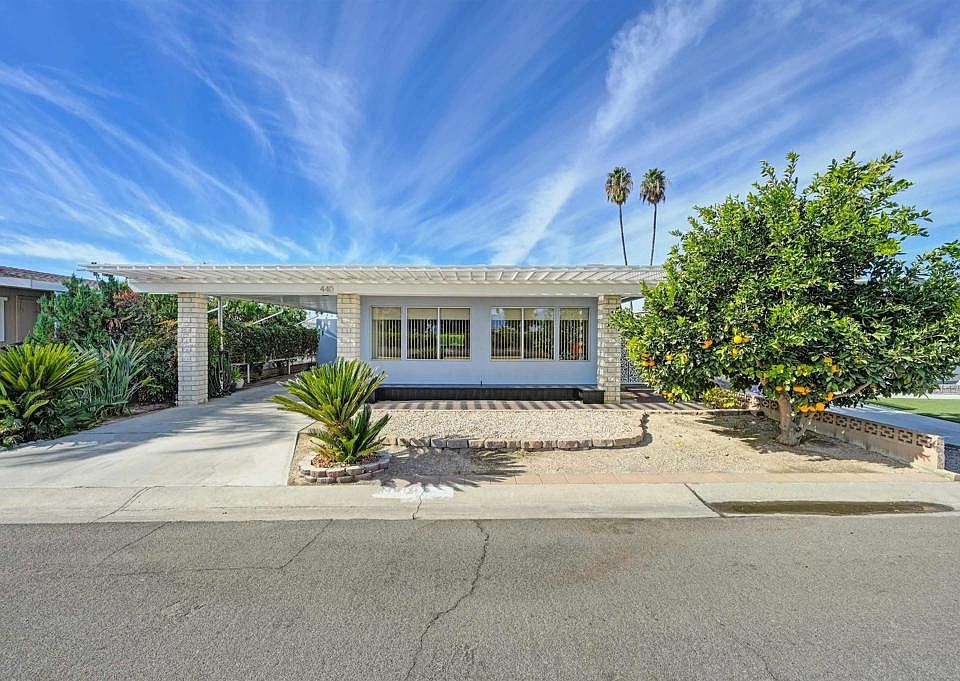 1st image of 440 Santa Lucia Dr