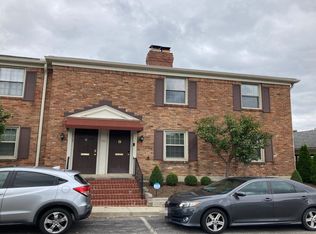 952 Chatham Ln UNIT F, Columbus, OH 43221