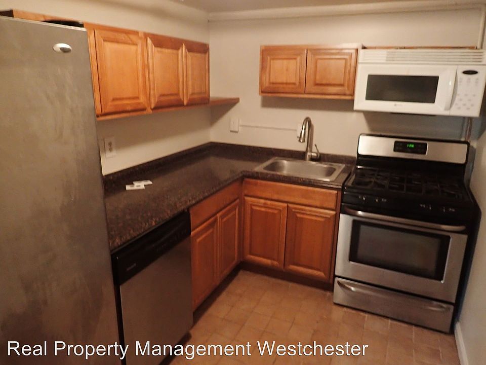 1st image of 222 Washington St APT D