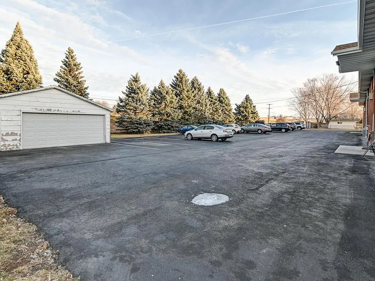 112 W Klubertanz Dr #2 — Photo 3