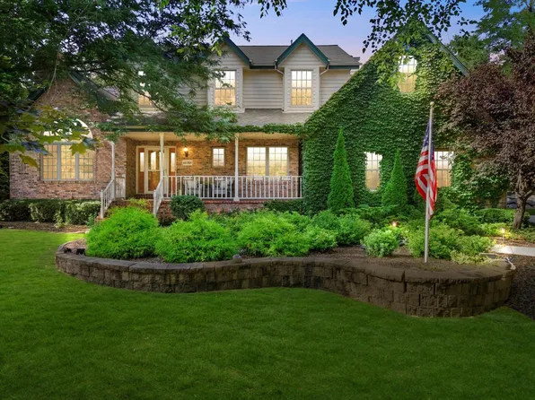 13260 West Paddock PARKWAY, New Berlin, WI 53151