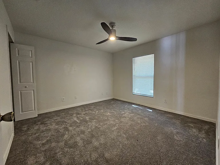 622 Brooke Ct — Photo 17