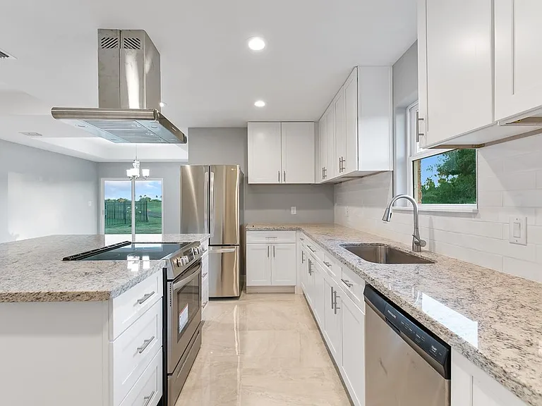 4 Augusta Dr — Photo 10