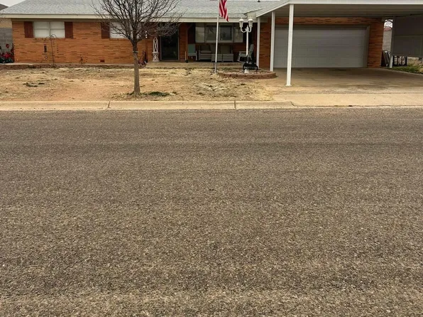 915 S 14th St, Eunice, NM 88231