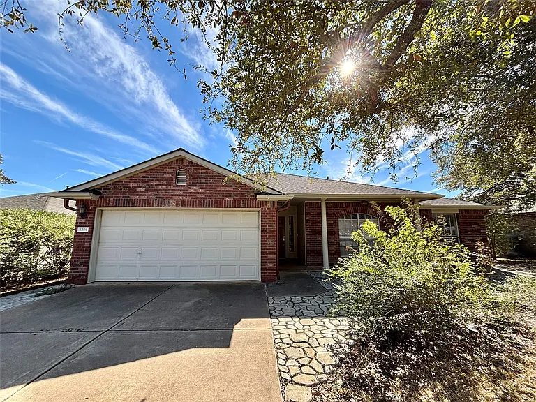 3305 Cantera Way — Photo 1