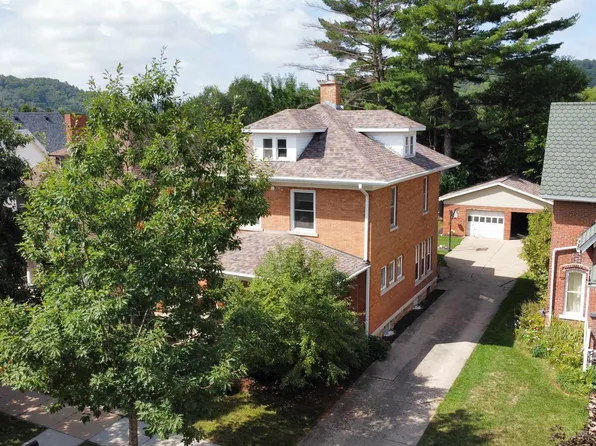 544 N Central Ave, Richland Center, WI 53581