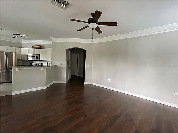 5th image of 8843 Villa View Cir #14107